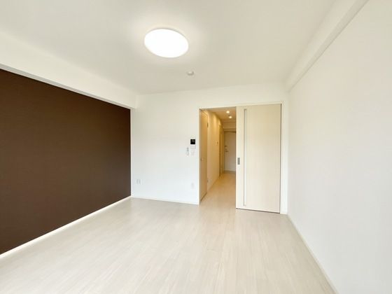 �y�����E���r���O�z�@