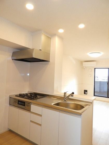 �y�L�b�`���z�@