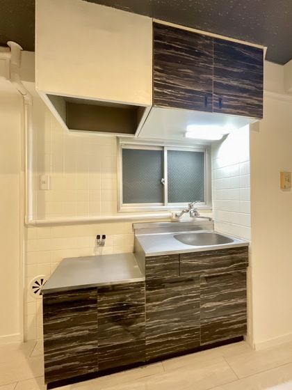 �y�L�b�`���z�@