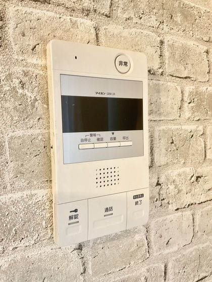 �y�Z�L�����e�B�z�@