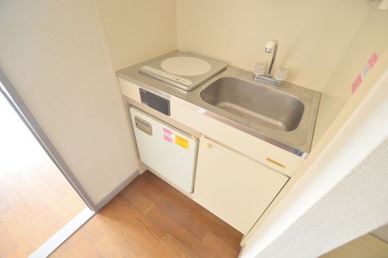 �y�L�b�`���z�@