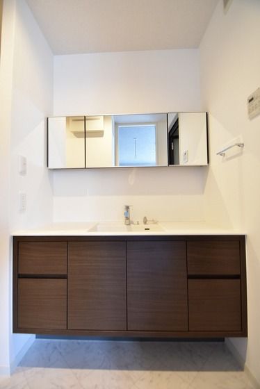 �y���ʏ��z�@