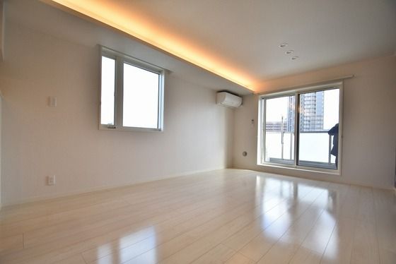 �y���̑������E�X�y�[�X�z�@