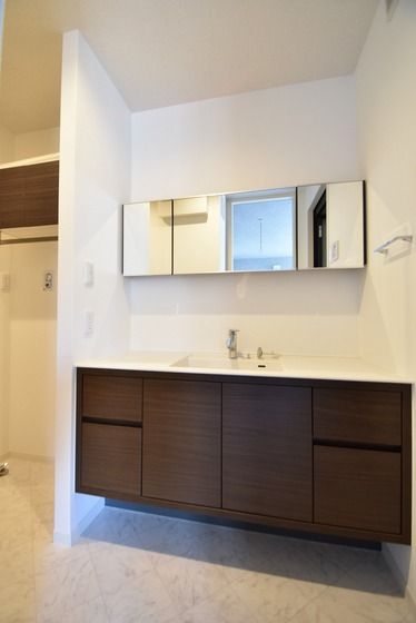 �y���̑��ݔ��z�@