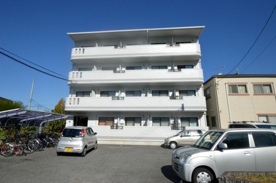 �y�����O�ρz�@�S�؃R���N���[�g���̃}���V������