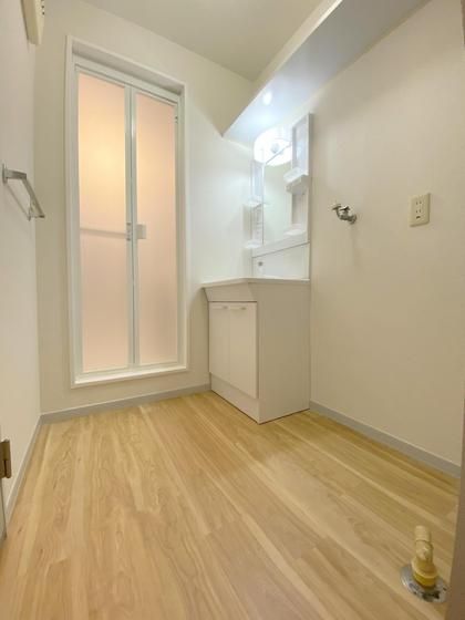 �y���ʏ��z�@