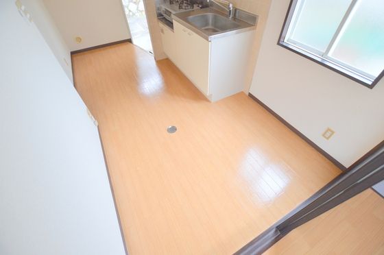 �y���̑������E�X�y�[�X�z�@