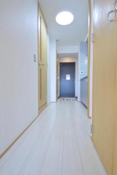 �y�����E���r���O�z�@