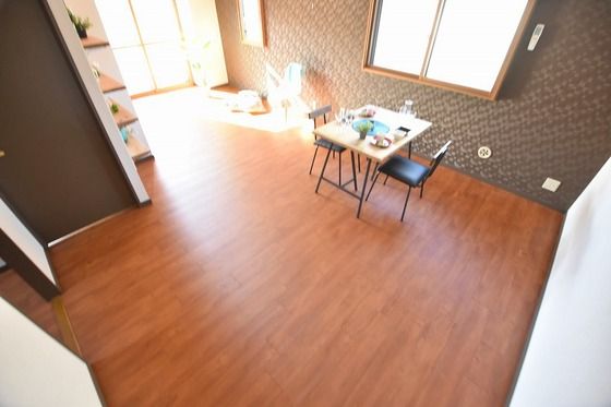 �y�����E���r���O�z�@