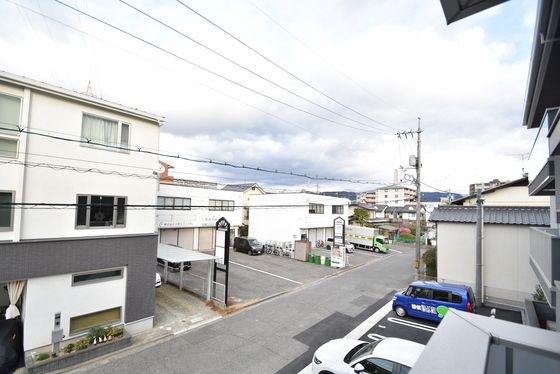 �y���]�z�@