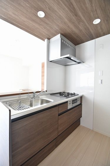 �y�L�b�`���z�@