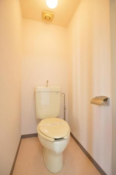 �y�g�C���z�@����ς�o�X�E�g�C���ʁ�