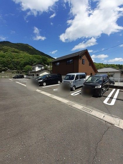 �y���]�z�@