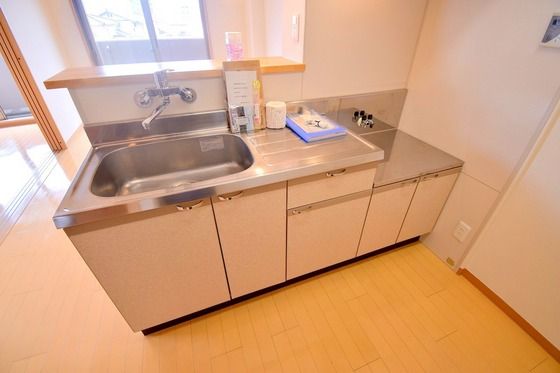 �y�L�b�`���z�@