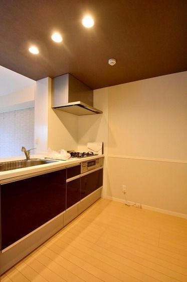 �y�L�b�`���z�@