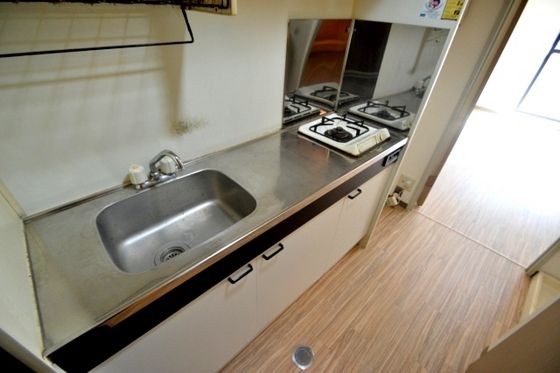 �y�L�b�`���z�@