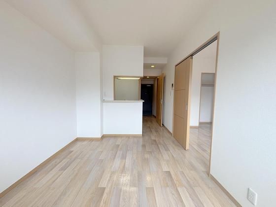 �y�����E���r���O�z�@