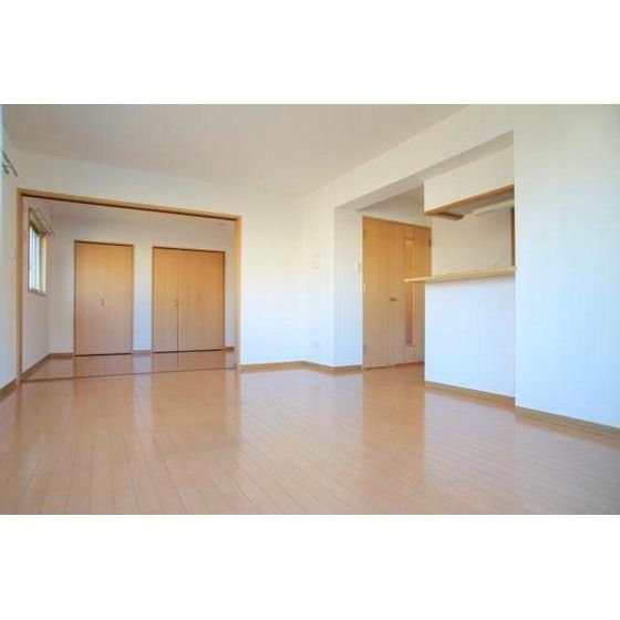 �y�����E���r���O�z�@