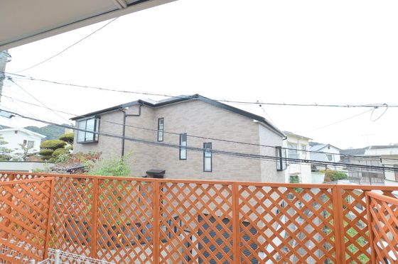 �y���]�z�@