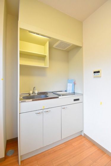 �y�L�b�`���z�@