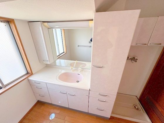 �y���ʏ��z�@