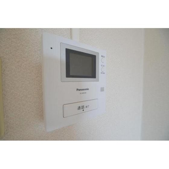 �y�Z�L�����e�B�z�@���j�^�[�t���C���^�[�t�H��