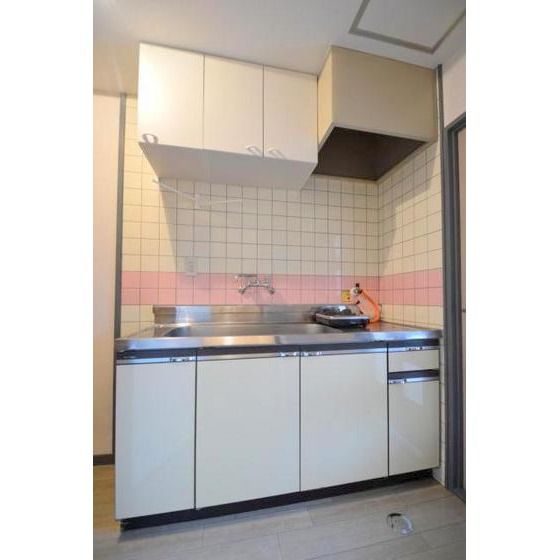 �y�L�b�`���z�@