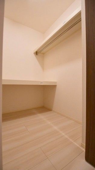 �y���[�z�@�E�H�[�N�C���N���[�[�b�g