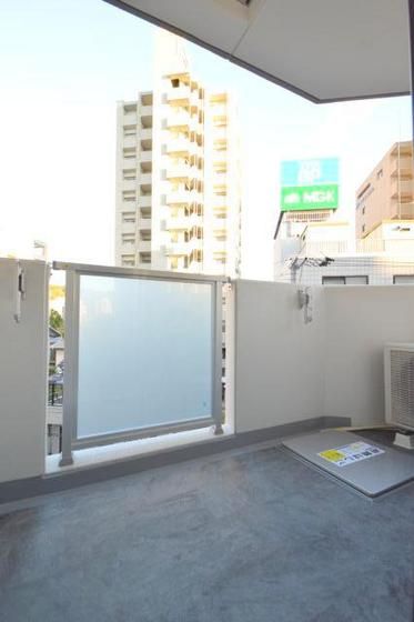 �y�o���R�j�[�z�@�o���R�j�[