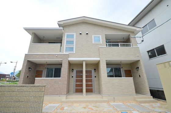 �y�����O�ρz�@JR���w�k��7���̒z�󕨌���