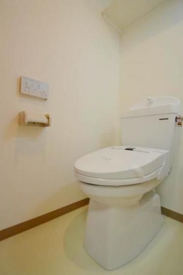�y�g�C���z�@�E�H�V�����b�g�t���g�C��