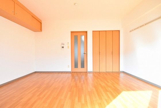 �y���̑������E�X�y�[�X�z�@