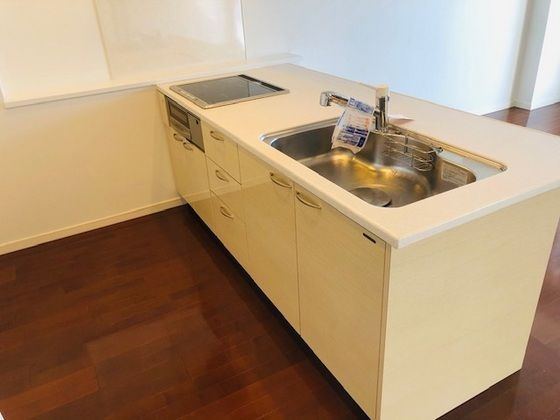 �y�L�b�`���z�@