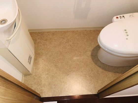 �y�g�C���z�@