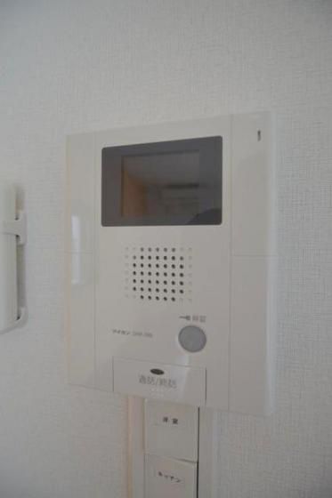 �y�Z�L�����e�B�z�@TV���j�^�[�t���I�[�g���b�N�ň��S(^^)