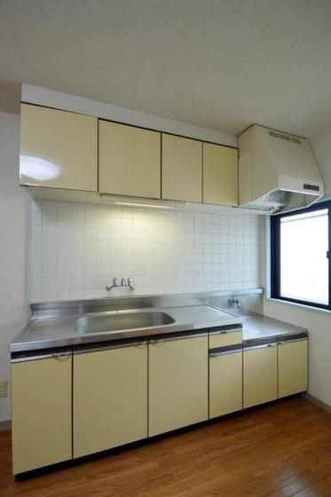 �y�L�b�`���z�@