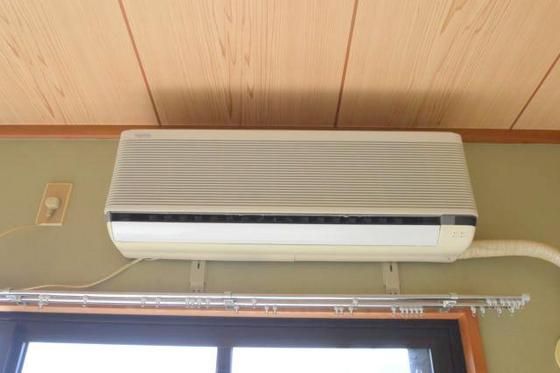 �y���̑��ݔ��z�@�G�A�R��