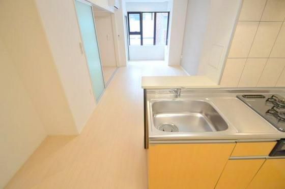 �y���̑��ݔ��z�@