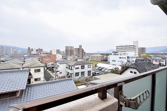 �y���]�z�@