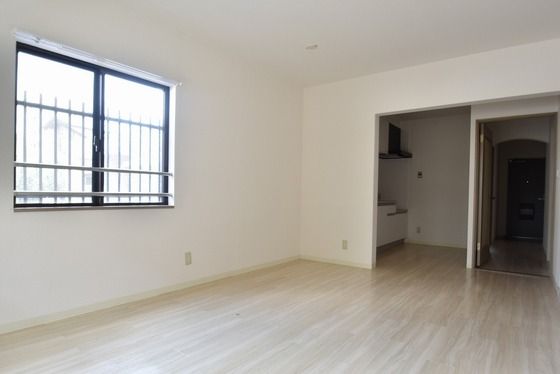 �y�����E���r���O�z�@