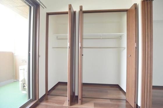 �y���[�z�@�N���[�[�b�g