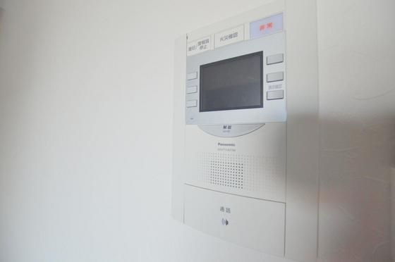 �y�Z�L�����e�B�z�@���j�^�[�t���C���^�[�z��