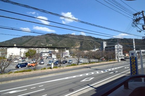 �y���]�z�@