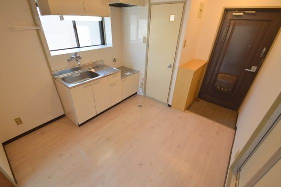 �y���̑������E�X�y�[�X�z�@