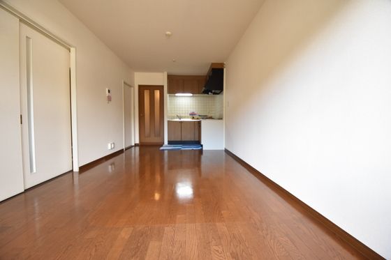 �y�����E���r���O�z�@