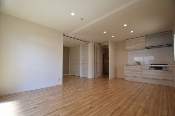 �y���̑������E�X�y�[�X�z�@