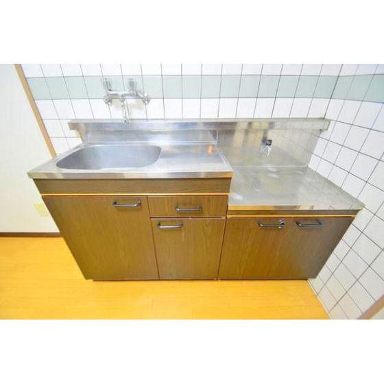 �y�L�b�`���z�@