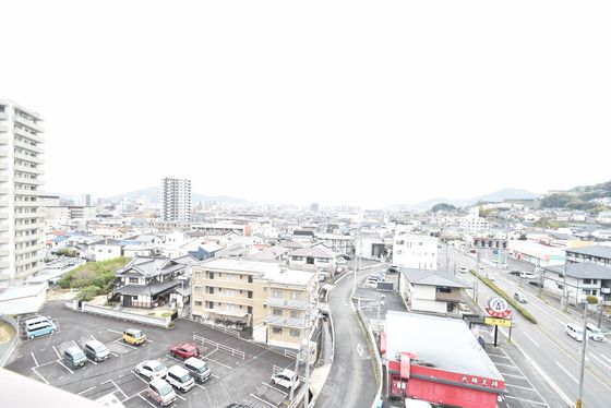 �y���]�z�@