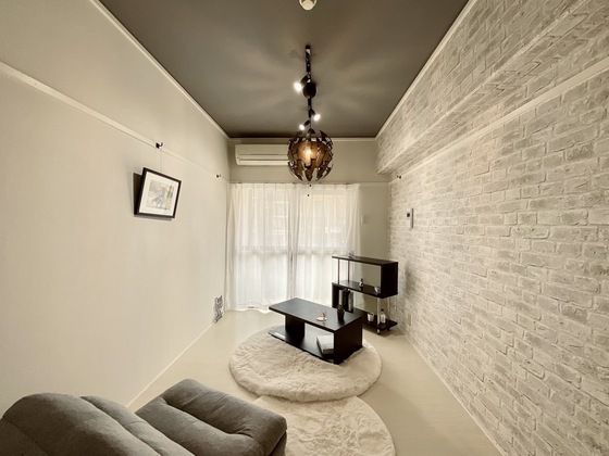 �y�����E���r���O�z�@