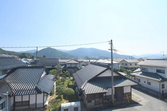 �y���]�z�@